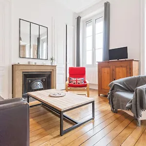 Guestready - Bright And Cosy Loft Near Part Dieu Metro Appartement