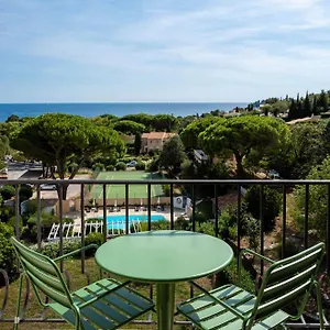 Hotel Du Parc Sur Cavalaire-sur-Mer